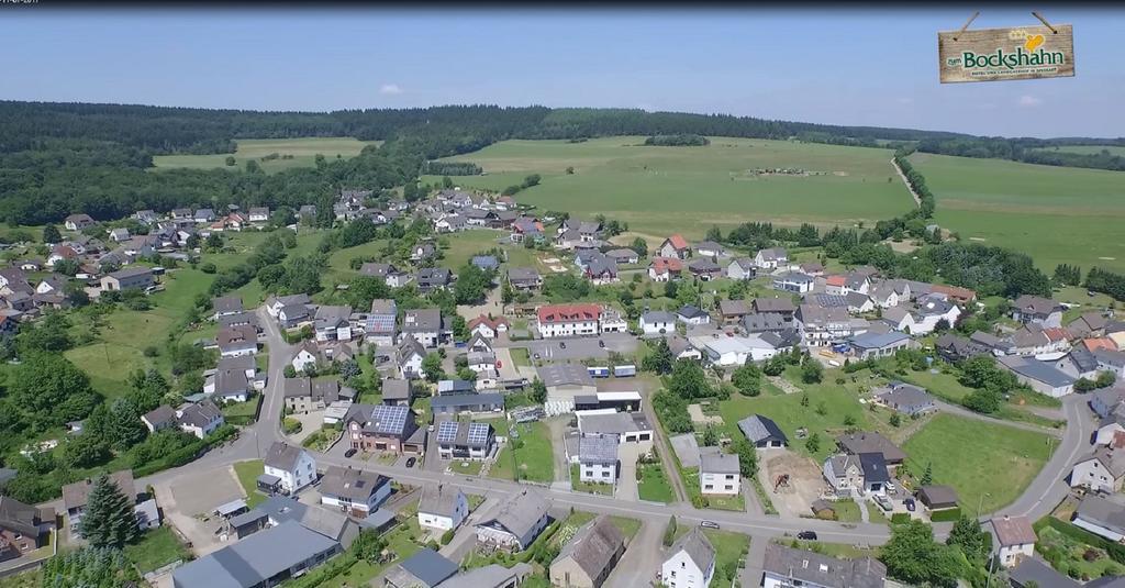 Hotel Und Landgasthof Zum Bockshahn Spessart  Экстерьер фото