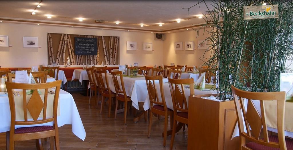 Hotel Und Landgasthof Zum Bockshahn Spessart  Экстерьер фото